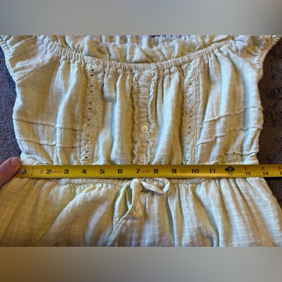 UO Evie Off-The-Shoulder Check Romper Urban Outfitters Light Green Ruffle Size M - Picture 6 of 11